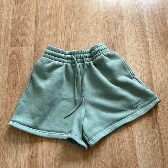 White Fox Boutique Sweat Shorts - Picture 1 of 4